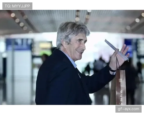 佩莱格里尼重返英超，开启执教新篇章